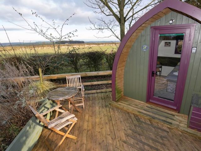 english-oak-glamping-pod-4-kireth-ai