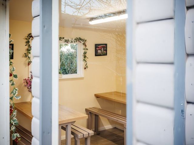english-oak-glamping-pod-15-kireth-ai